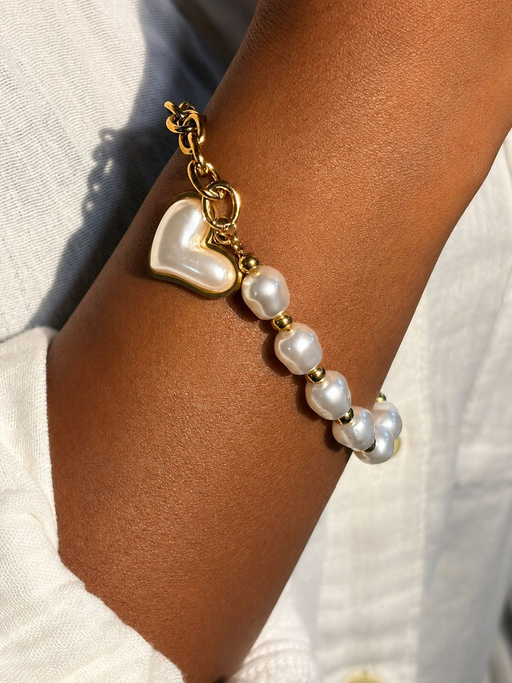 Anti-tarnish stainless steel pearl heart bracelet, jewellery accessory