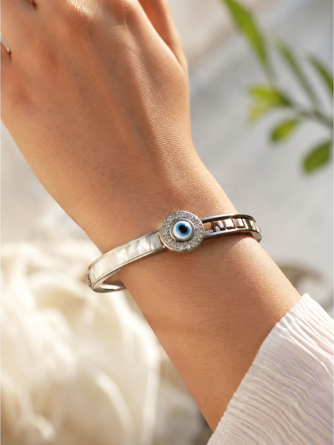 Anti-tarnish stainless steel evil eye mop bangle, jewellery accessory