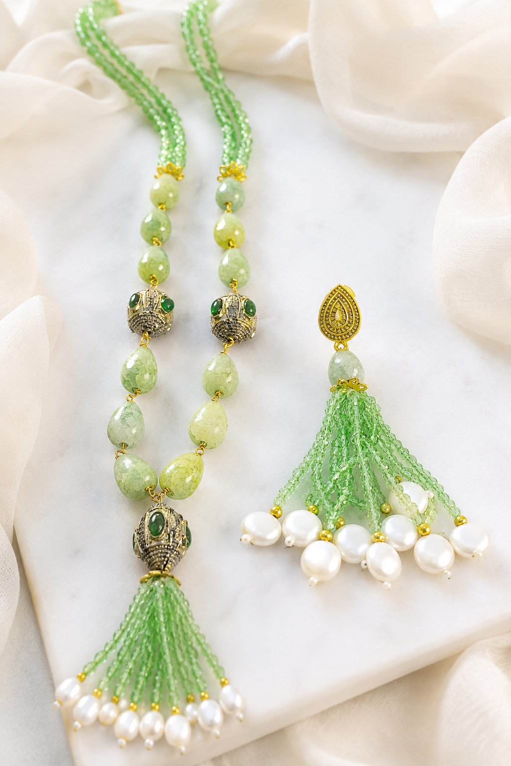 Green Strawberry Quartz Beads with Strands Neckpiece Set
