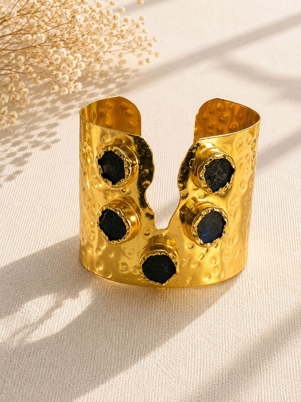 Brass hammered gold uncut stones handcuff, jewellery accessory