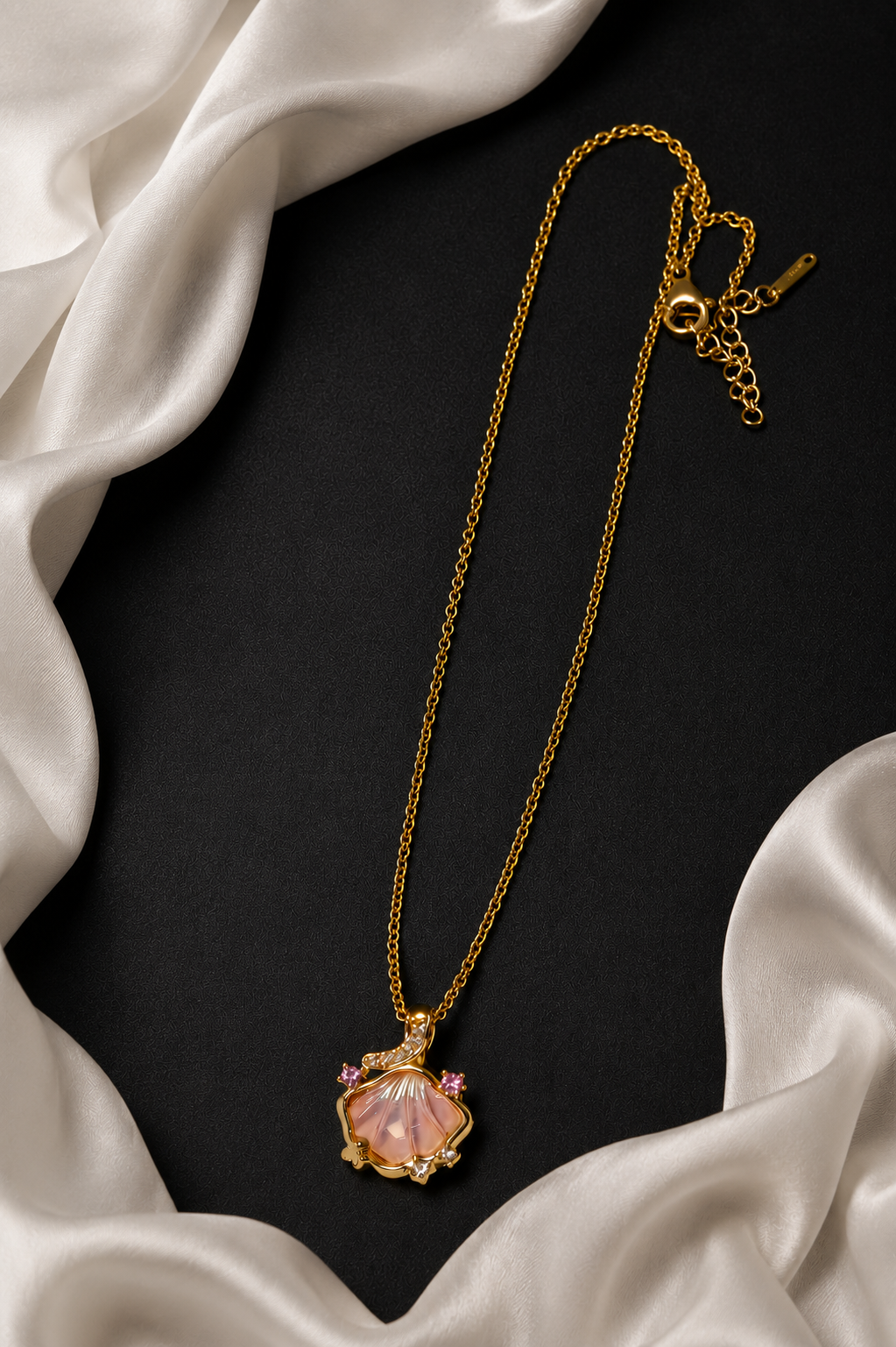 Hello Kitty with Bow