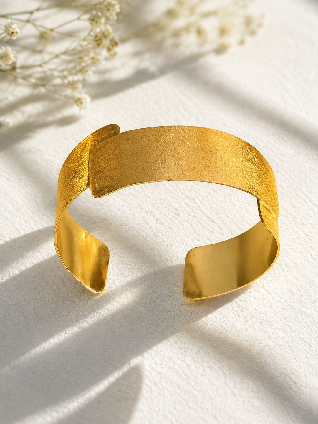 Brass matt finish gold plain handcuff, jewellery accessory