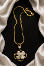 Pearl Flower in Snake Chain