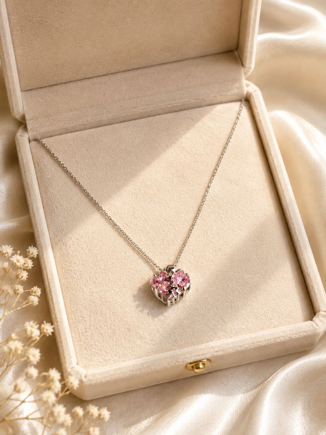Anti-tarnish stainless steel pink heart pendant, jewellery accessory