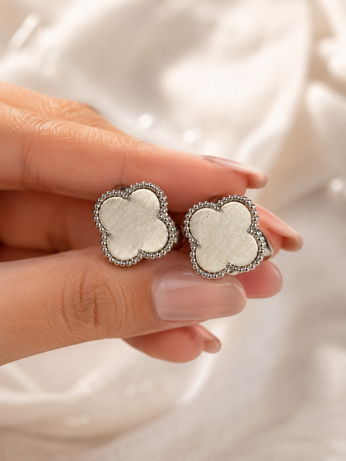 Anti-tarnish clover press studs earrings, jewellery accessory