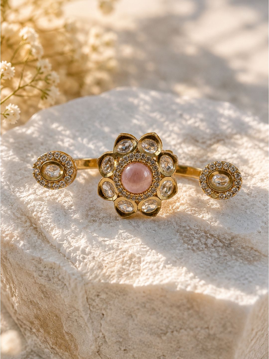 Brass kundan double finger ring, jewellery accessory