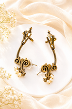 Lampost Earcuff