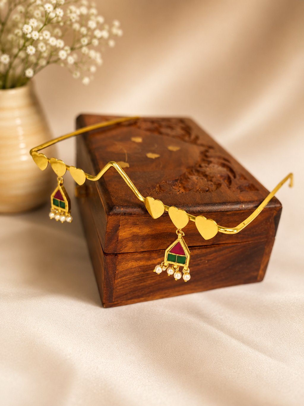 Pachi kundan latkan