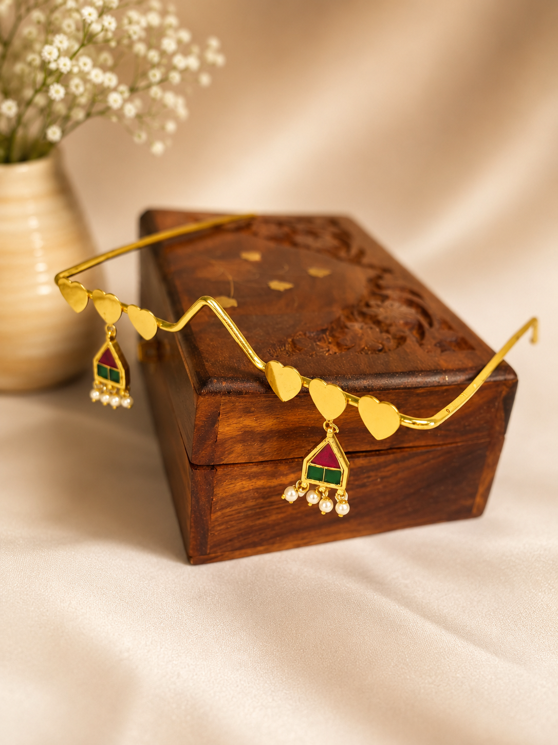 Pachi kundan latkan