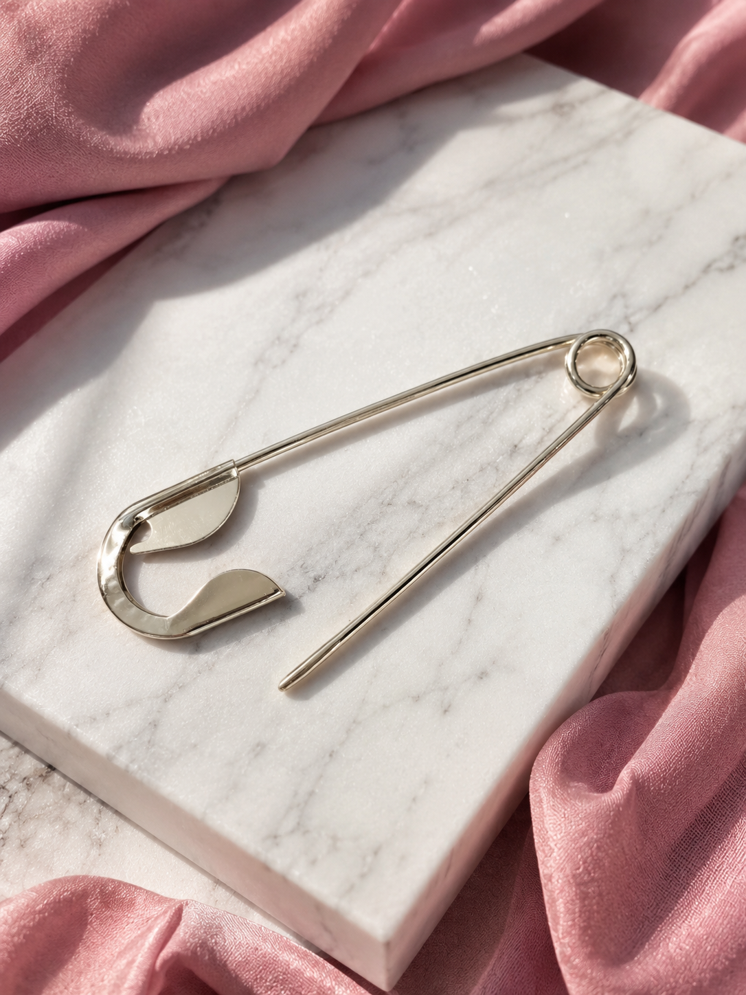 Safety Pin Clip