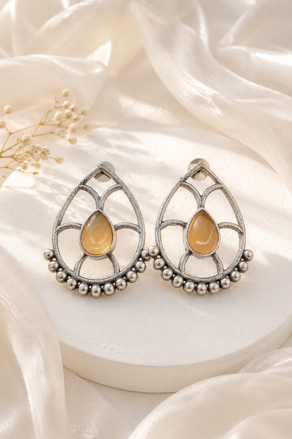 Teardrop Stud