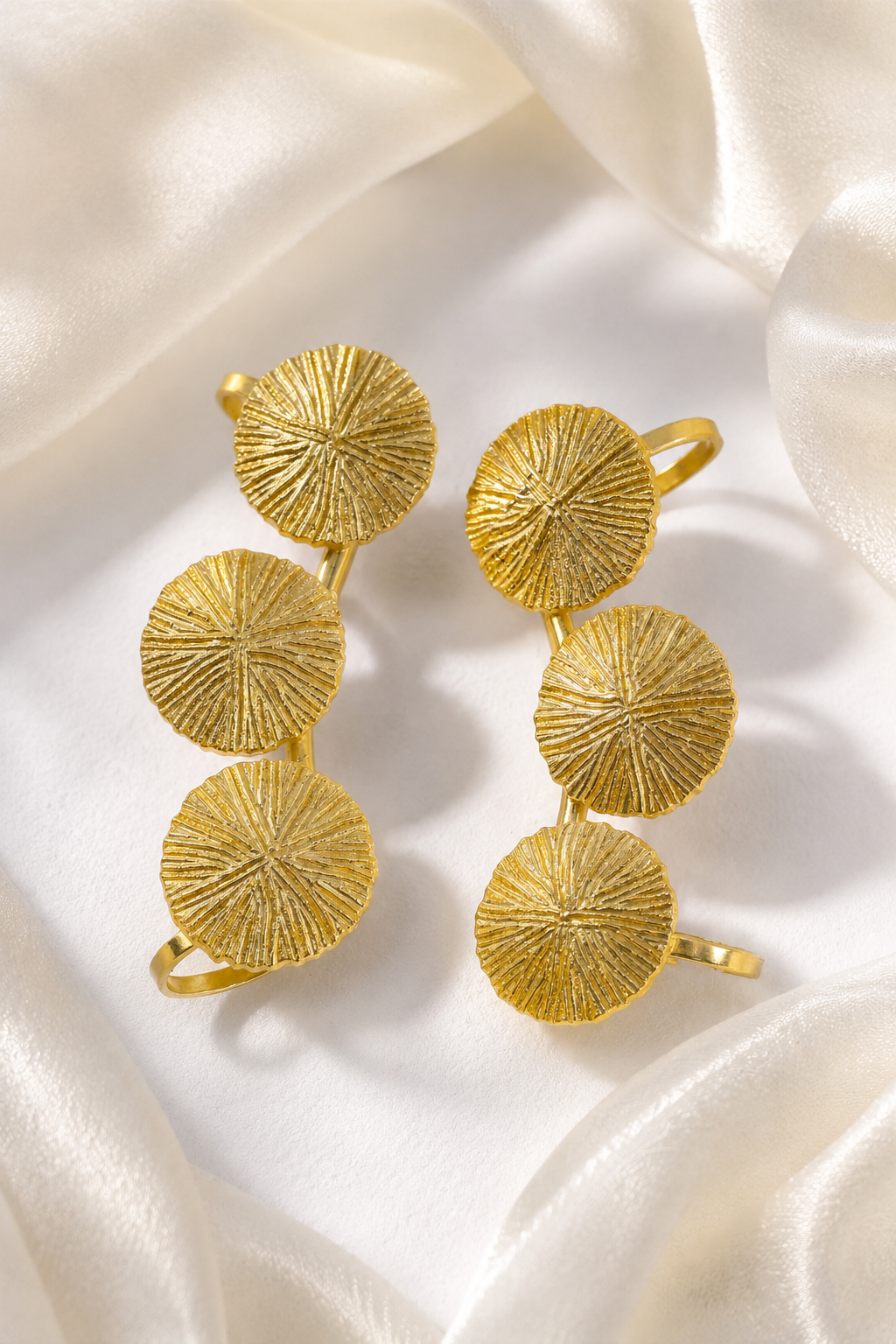 Triple Disc Press Earcuff